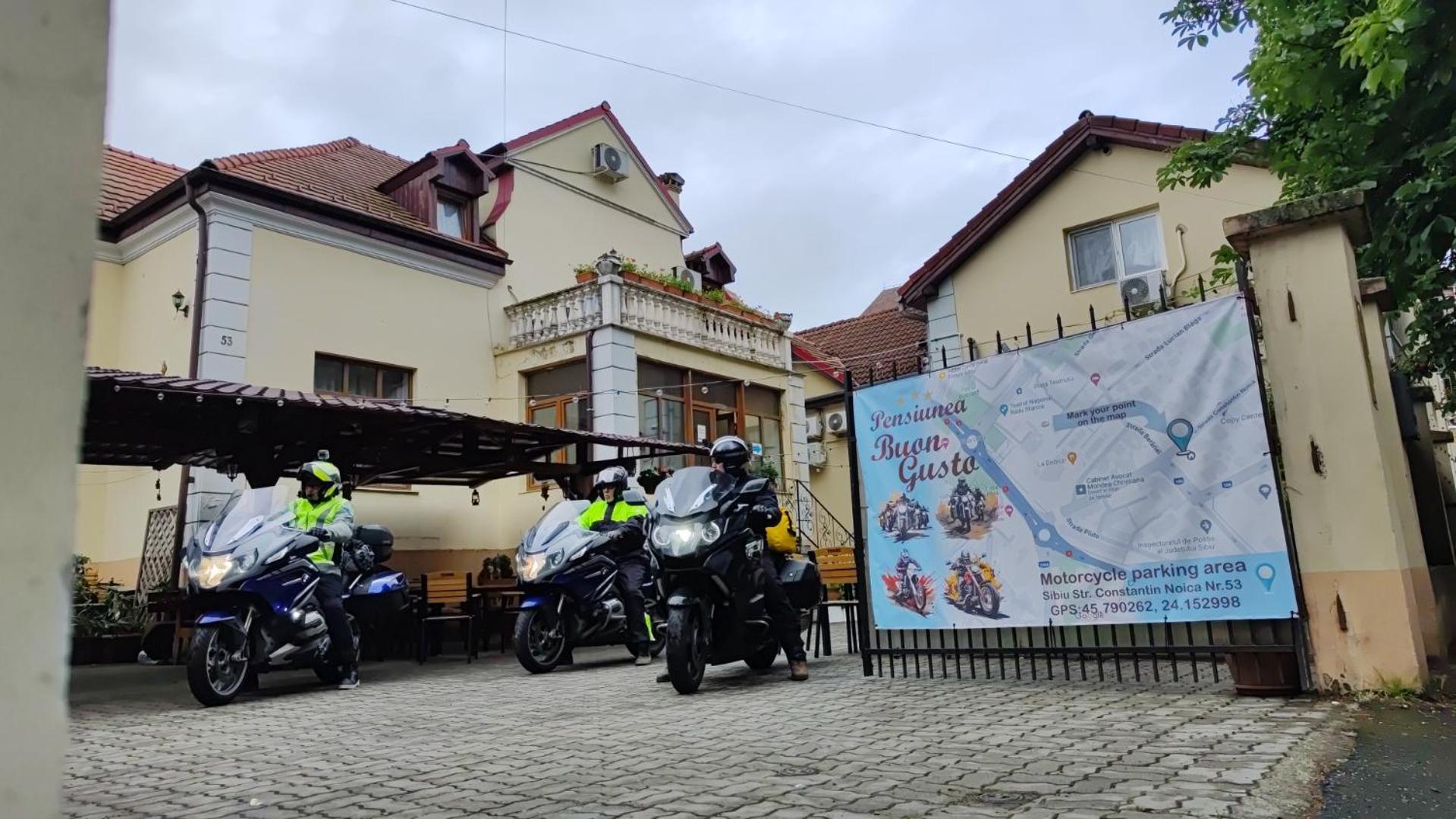 Pensiunea Buon Gusto Sibiu-Motorcyle Friendly,City Center Exterior photo